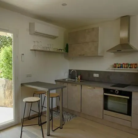 Studio Duplex Climatise Avec Terrasse A Porticcio, Proche Plages Et Commodites, Internet Inclus - Fr-1-61-524 Porticcio (Corsica)