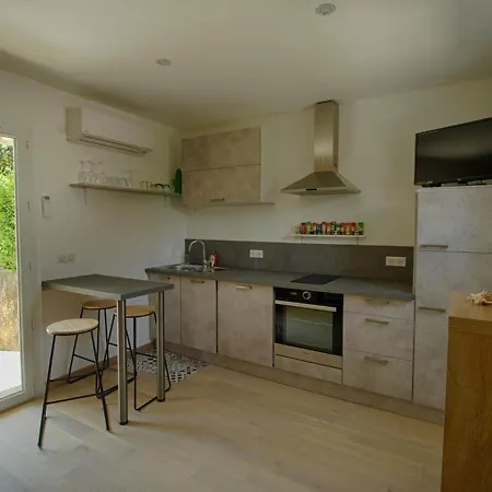 Studio Duplex Climatise Avec Terrasse A Porticcio, Proche Plages Et Commodites, Internet Inclus - Fr-1-61-524 *